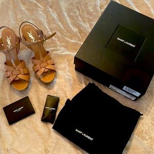 Saint Laurent Tribute 105MM Patent Leather Platform Sandals Nude size 7 wore onc